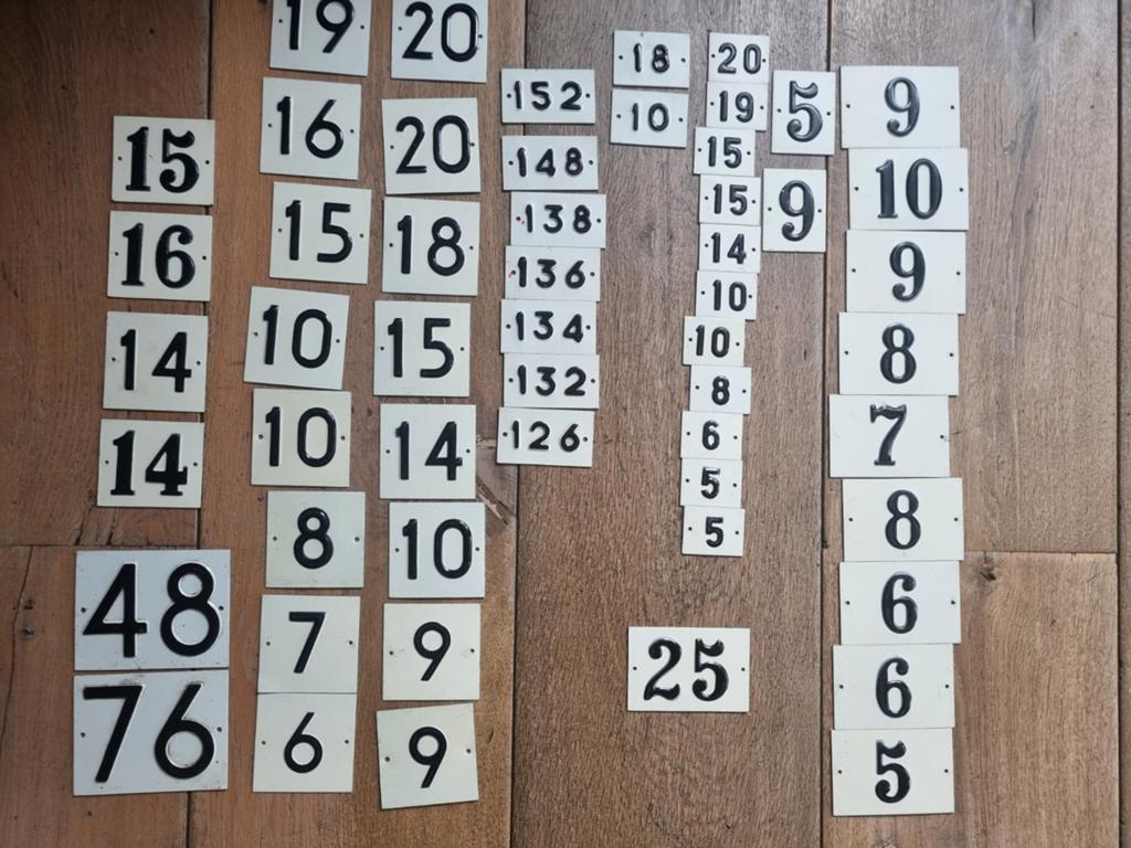 Emaille nummers getallen, Antiek en Kunst, Antiek | Emaille, Ophalen of Verzenden