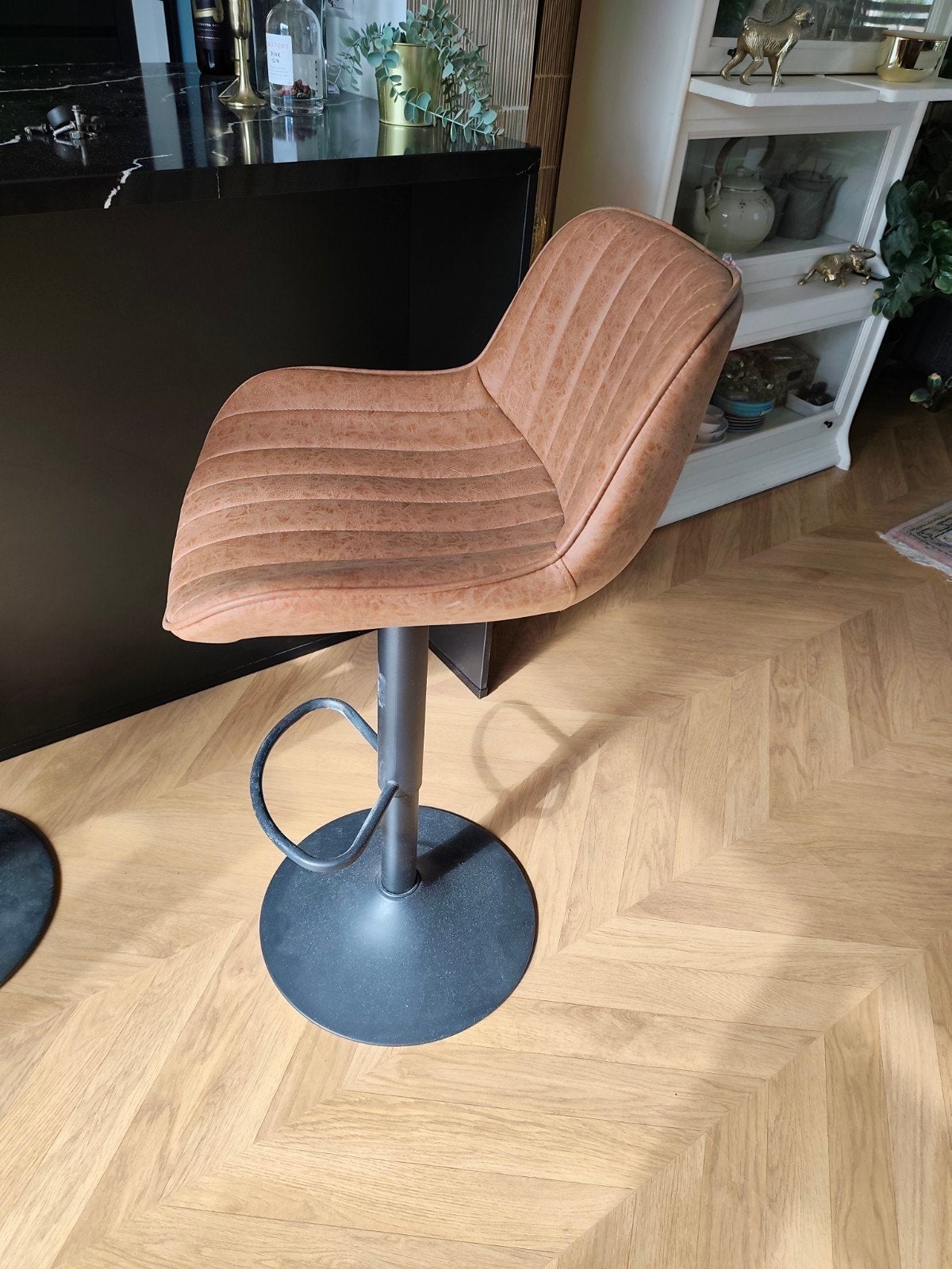 Nieuwe barkruk, in hoogte verstelbaar en draaibaar, Huis en Inrichting, Barkrukken, 60 tot 90 cm, Nieuw, Ophalen of Verzenden