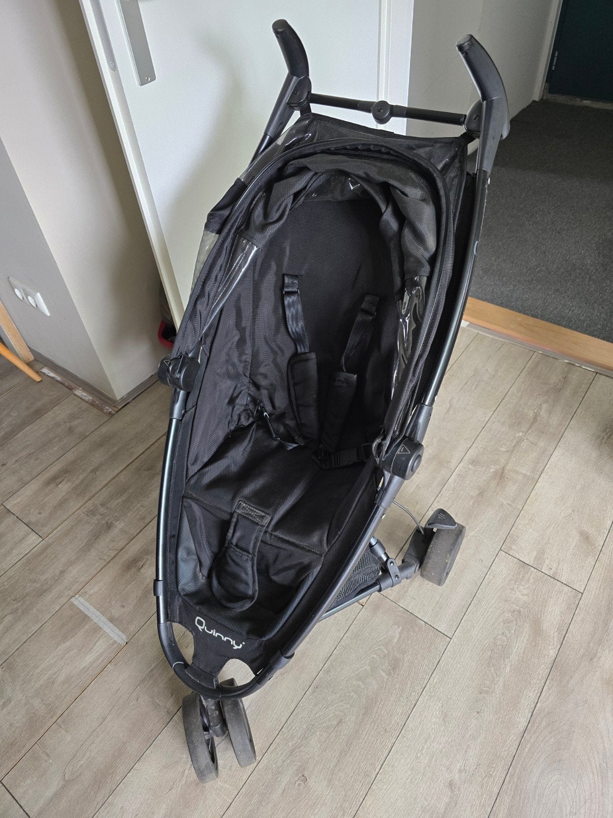 Quinny Zapp Flex Plus buggy met regenhoes en reistas, Ophalen, Gebruikt, Quinny, Verstelbare rugleuning