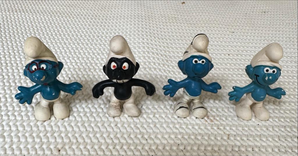 Smurfen vintage. Schleich! 4 figuren - Gebruikt, Verzamelen, Smurfen, Ophalen of Verzenden, Gebruikt, Verschillende Smurfen, Poppetje, Figuurtje of Knuffel