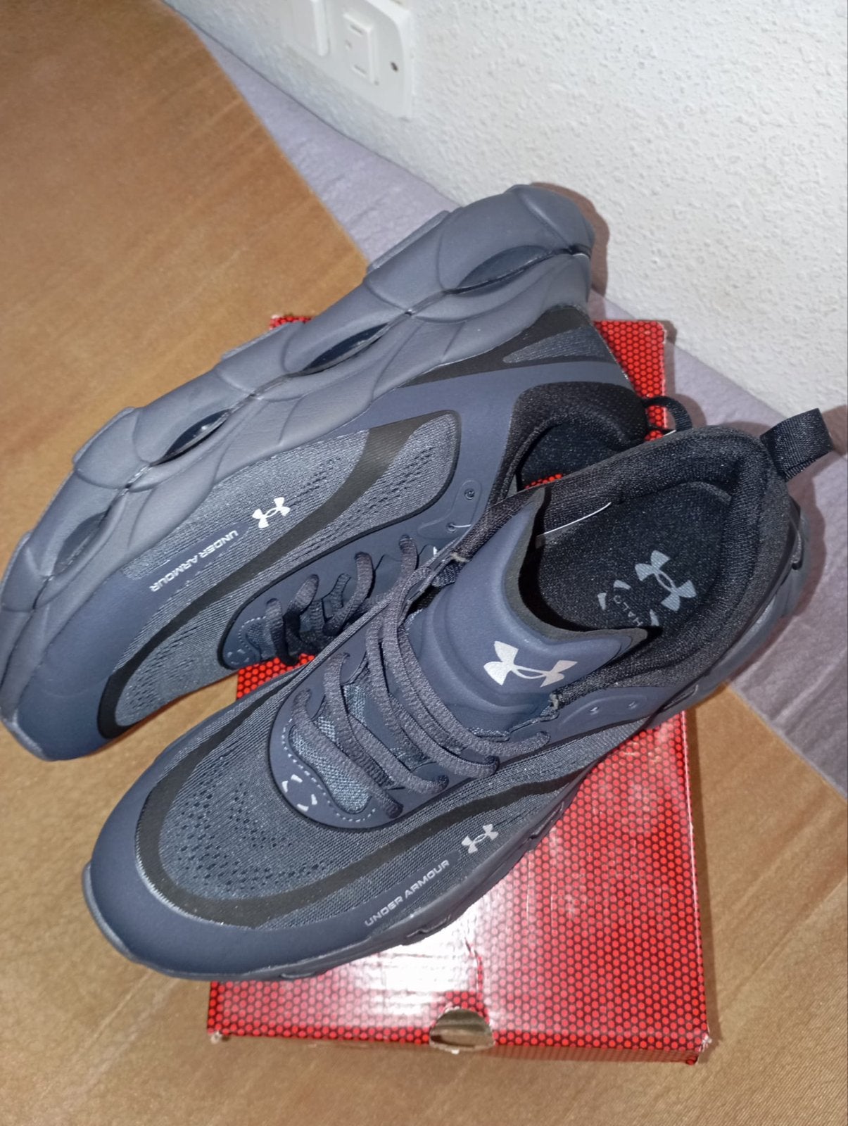 Under Armour Halo Racer Sportschoenen - Maat 44, Ophalen of Verzenden, Nieuw, Overige kleuren, Sneakers of Gympen