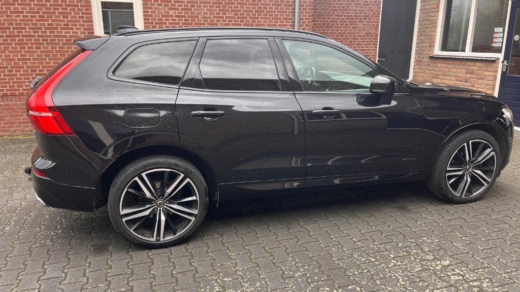Volvo XC60 D4 190pk Geartronic 2019 Zwart, Auto's, Zwart, 1969 cc, Zwart, Leder