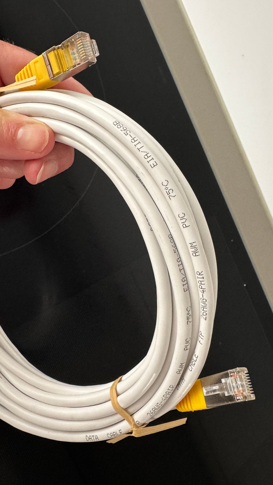 Nieuwe UTP CAT5e netwerkkabel - 2 stuks, Computers en Software, Pc- en Netwerkkabels, Ophalen, Nieuw