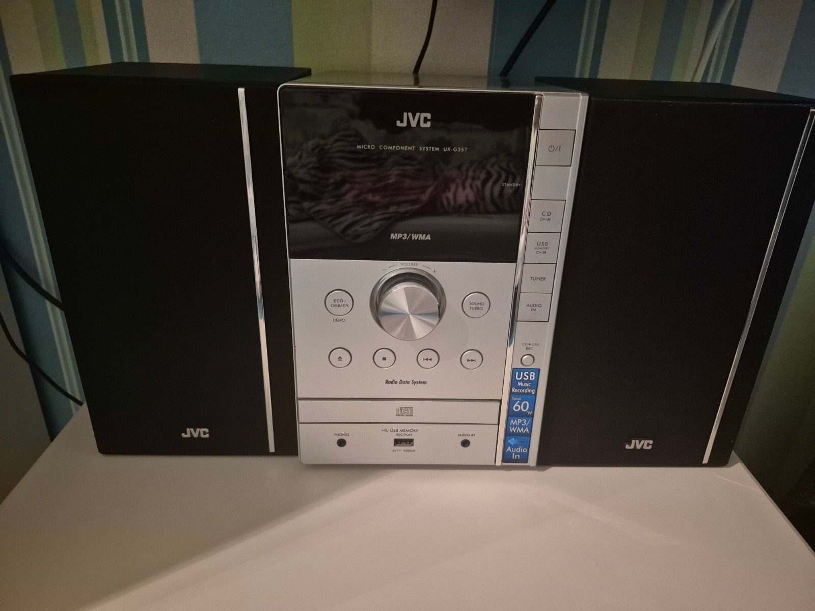 JVC Micro Component System UX-G357 met USB en MP3/WMA, Ophalen