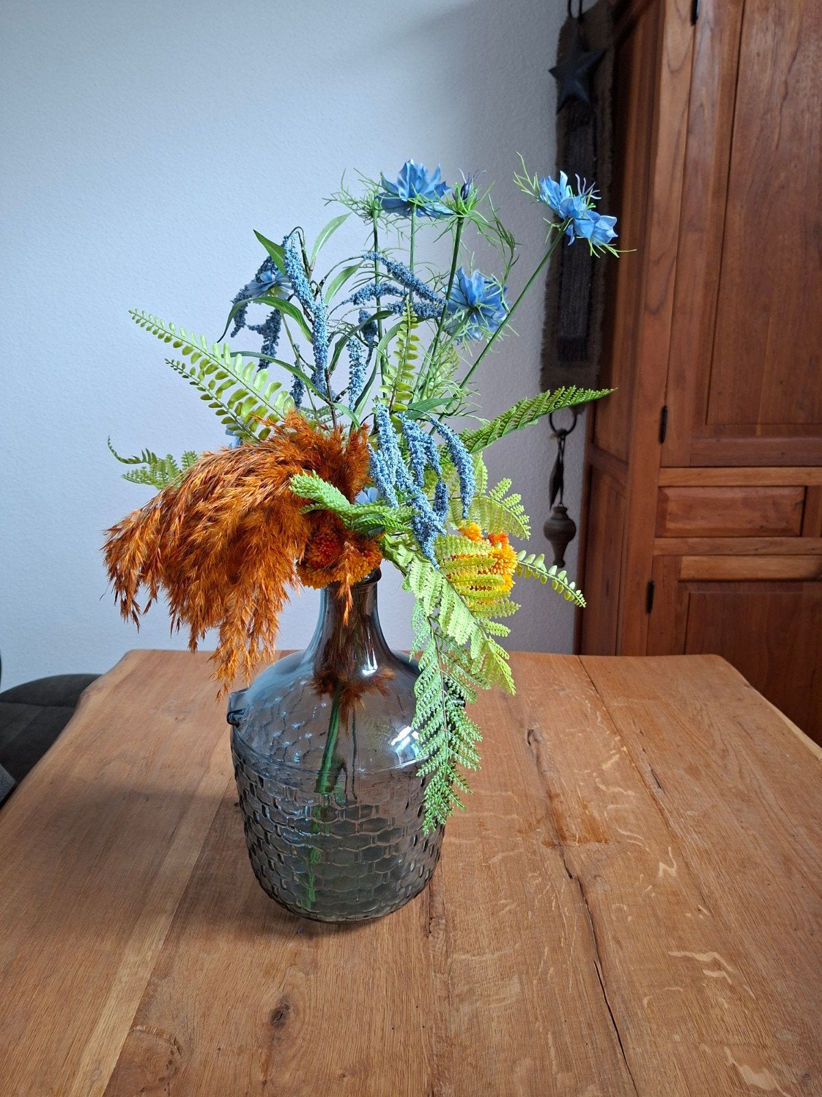 vaas met kunstbloemen, Ophalen, Zo goed als nieuw