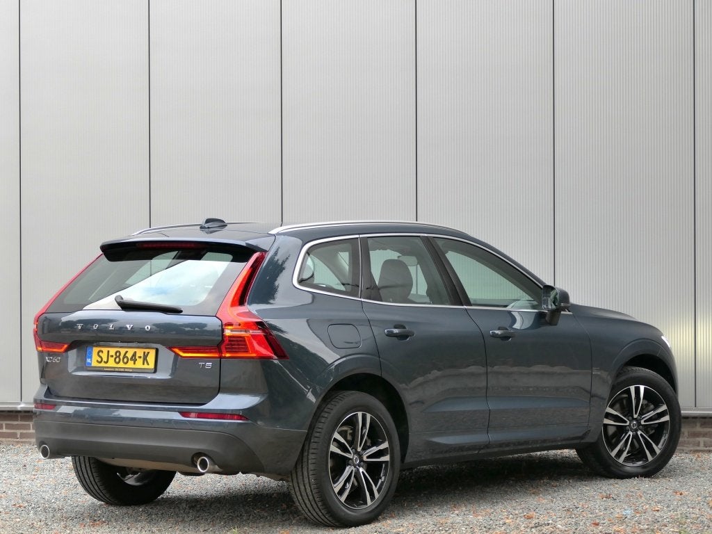 Volvo XC60 T5 Momentum 12 MND garantie Leer / DAB+ / Trekhaa, Auto's, 12 maanden, Gebruikt, 4 cilinders, Blauw