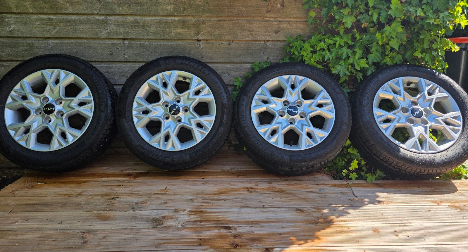 Velgen van de Kia Ceed 16 inch met Michelin zomerbanden., Ophalen, Gebruikt, 16 inch, Banden en Velgen