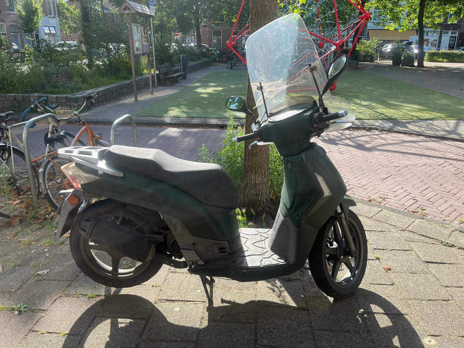 Kymco People S snorbrommer - START NIET, Fietsen en Brommers, Ophalen, Gebruikt, Benzine, Kymco