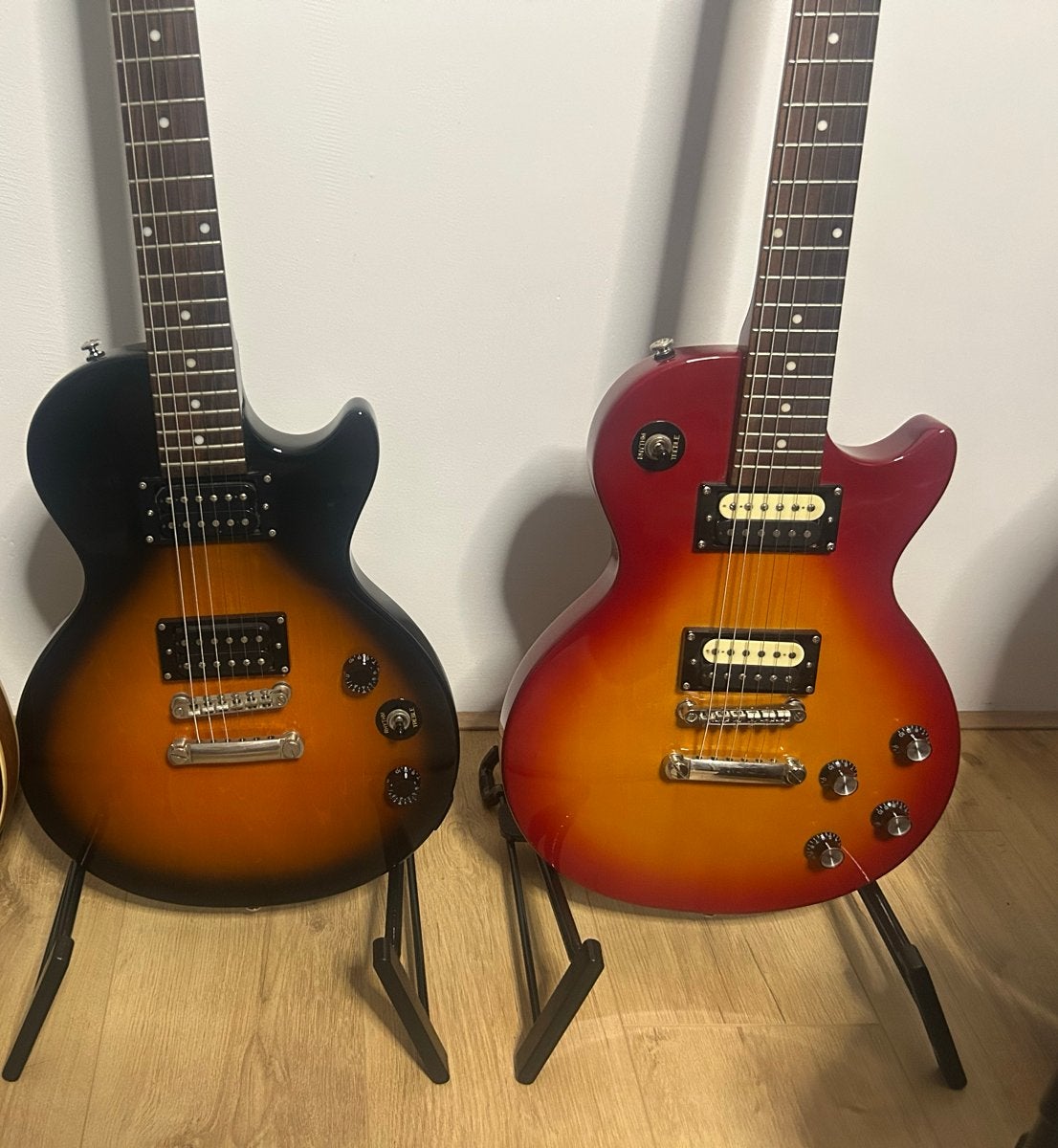 Epiphone Studio LT en Epiphone Special II elektrische gitare, Muziek en Instrumenten, Ophalen, Gebruikt, Solid body, Epiphone