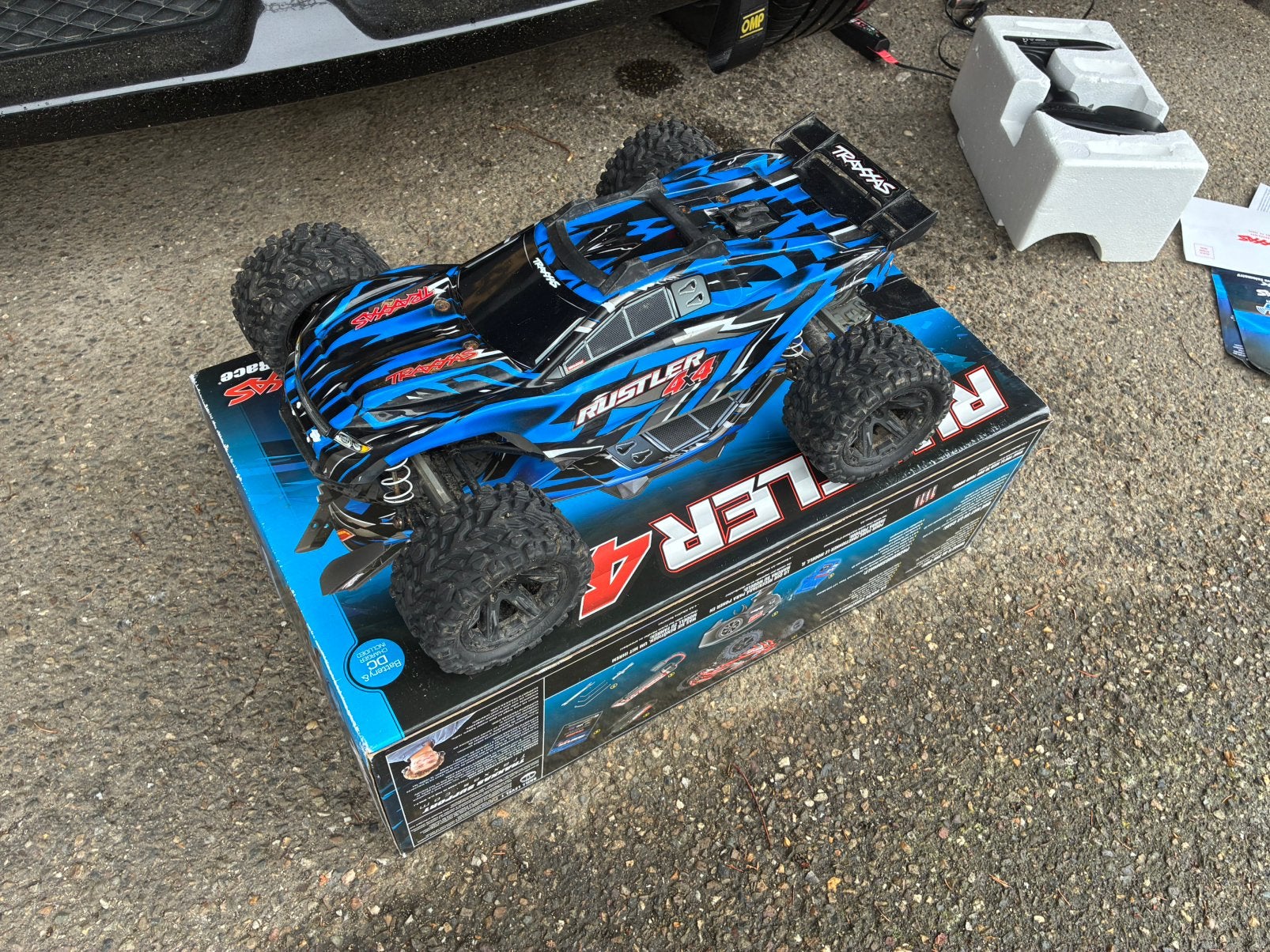 Traxxas rustler 4x4, Hobby en Vrije tijd, Ophalen of Verzenden, Zo goed als nieuw, Auto offroad