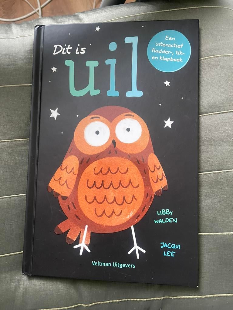 Dit is Uil, Ophalen of Verzenden, Zo goed als nieuw, Fictie algemeen, Uitklapboek