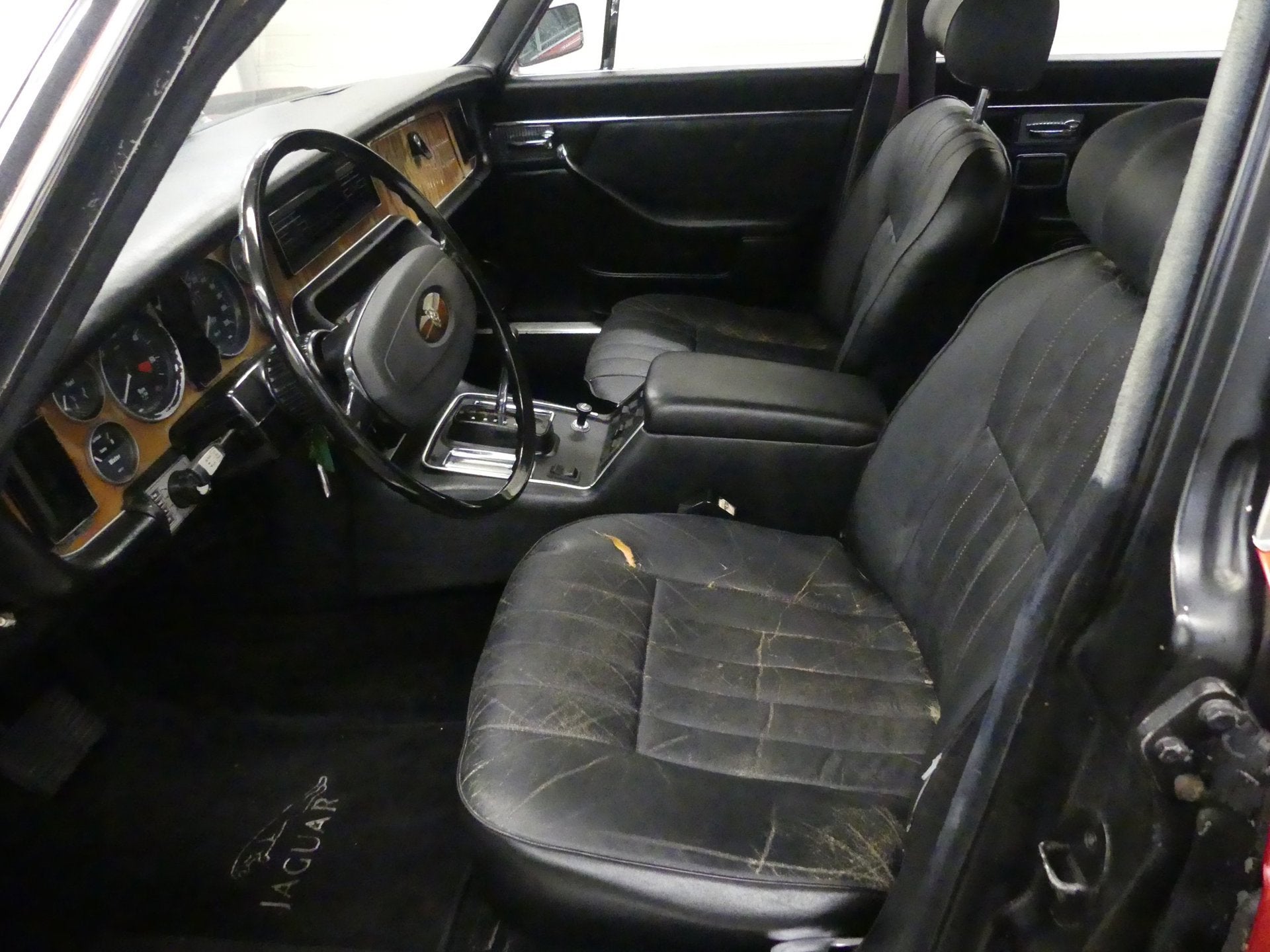Jaguar XJ 4.2 - Automaat - Leer - OPKNAPPER, foto 2