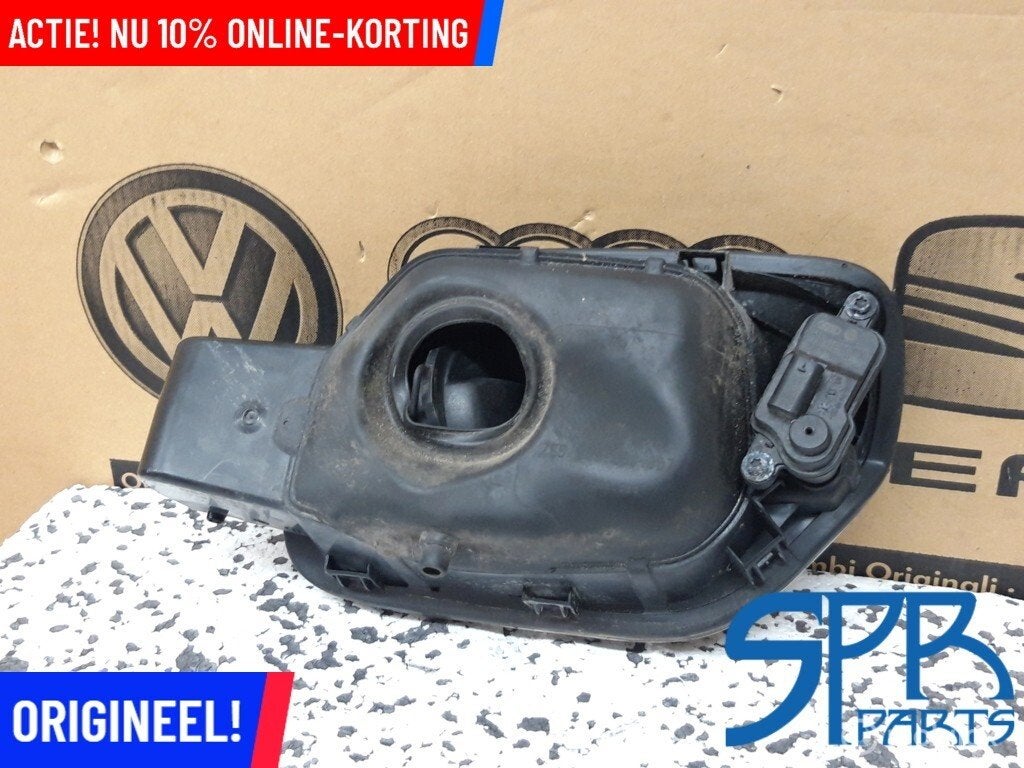 TANKKLEP TANKDOP TANK KLEP DEKSEL Passat B8 3G5809857 LC9A, Gebruikt, Volkswagen, Ophalen of Verzenden
