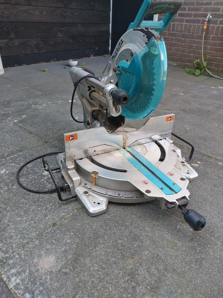 Makita LS 1019 L, Ophalen, 70 mm of meer, Makita, Afkortzaag