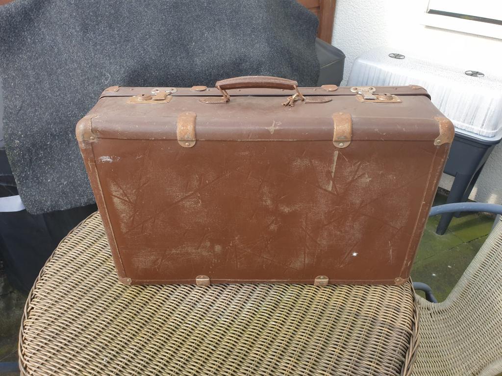 Antieke reiskoffer vintage design oldtimer, Sieraden, Tassen en Uiterlijk, Koffers, Overige materialen, Gebruikt, Slot, Minder dan 35 cm