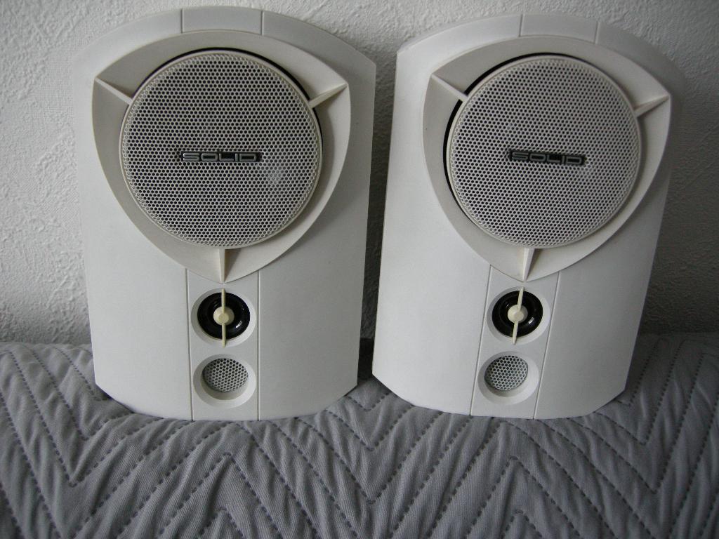 B & W Rock Solid speakers - zgan, Ophalen, Zo goed als nieuw, 60 tot 120 watt, Bowers & Wilkins (B&W)