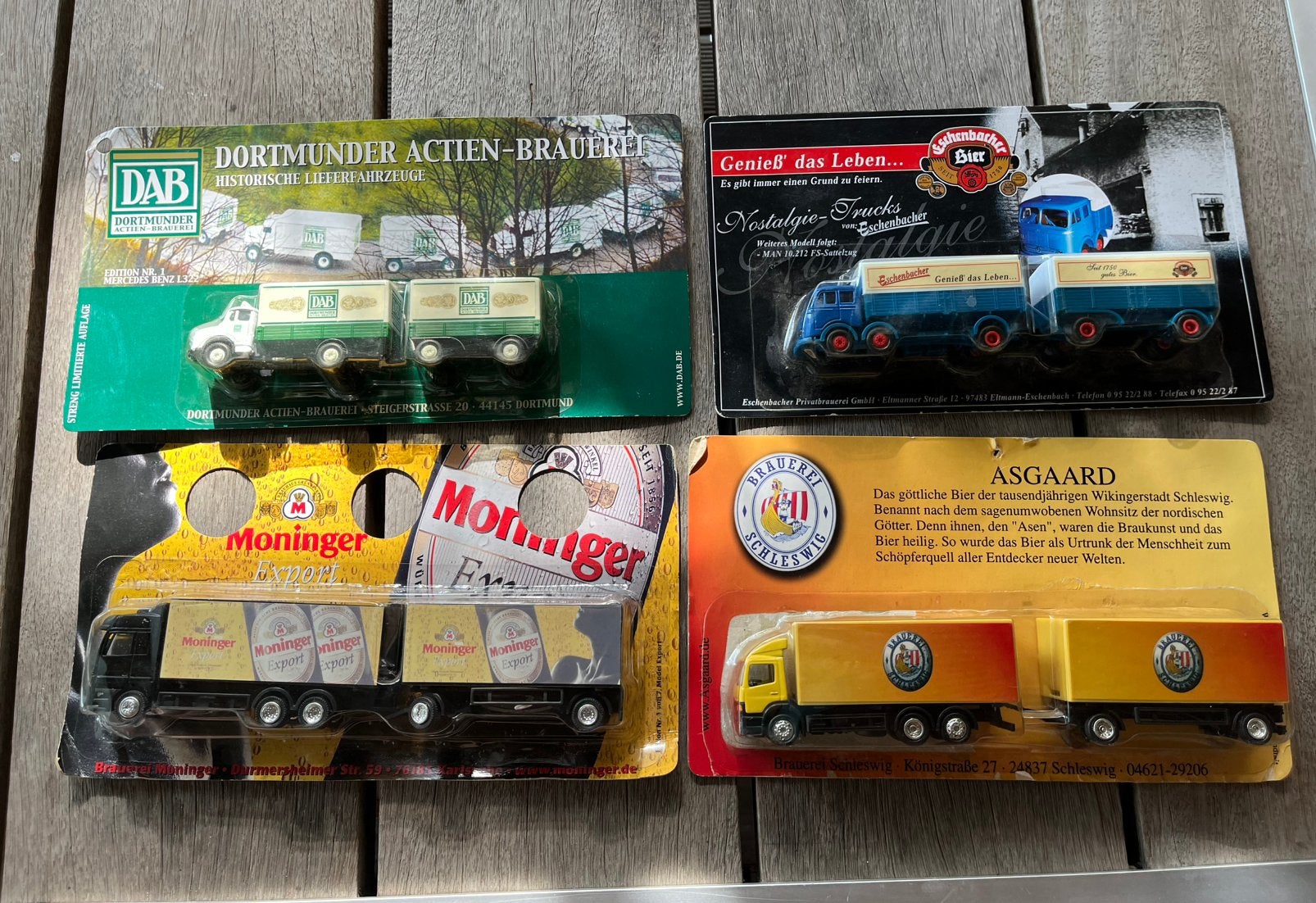 4 reclame trucks ( mercedes  ), Ophalen of Verzenden, Zo goed als nieuw, Bus of Vrachtwagen, Overige merken