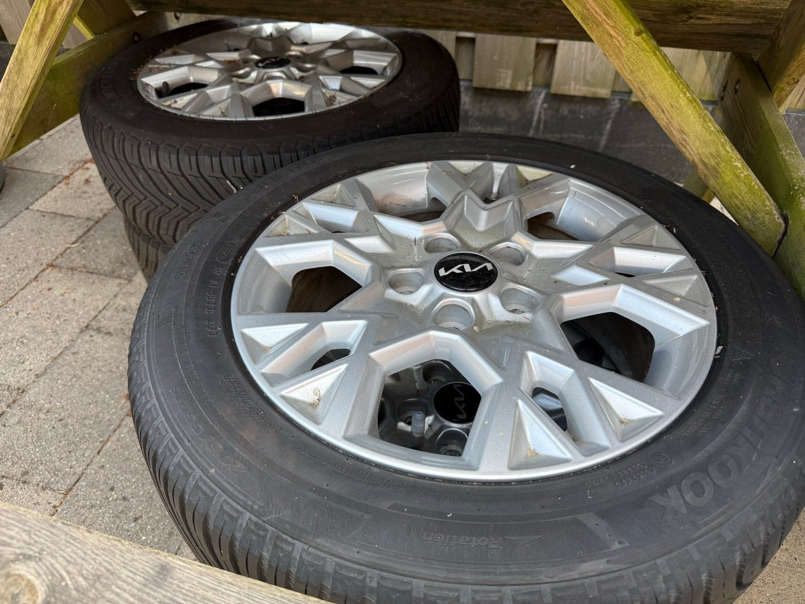 Kia Ceed SW (2022) velgen met Michelin en Hankook banden, Ophalen, Gebruikt, 16 inch, Banden en Velgen