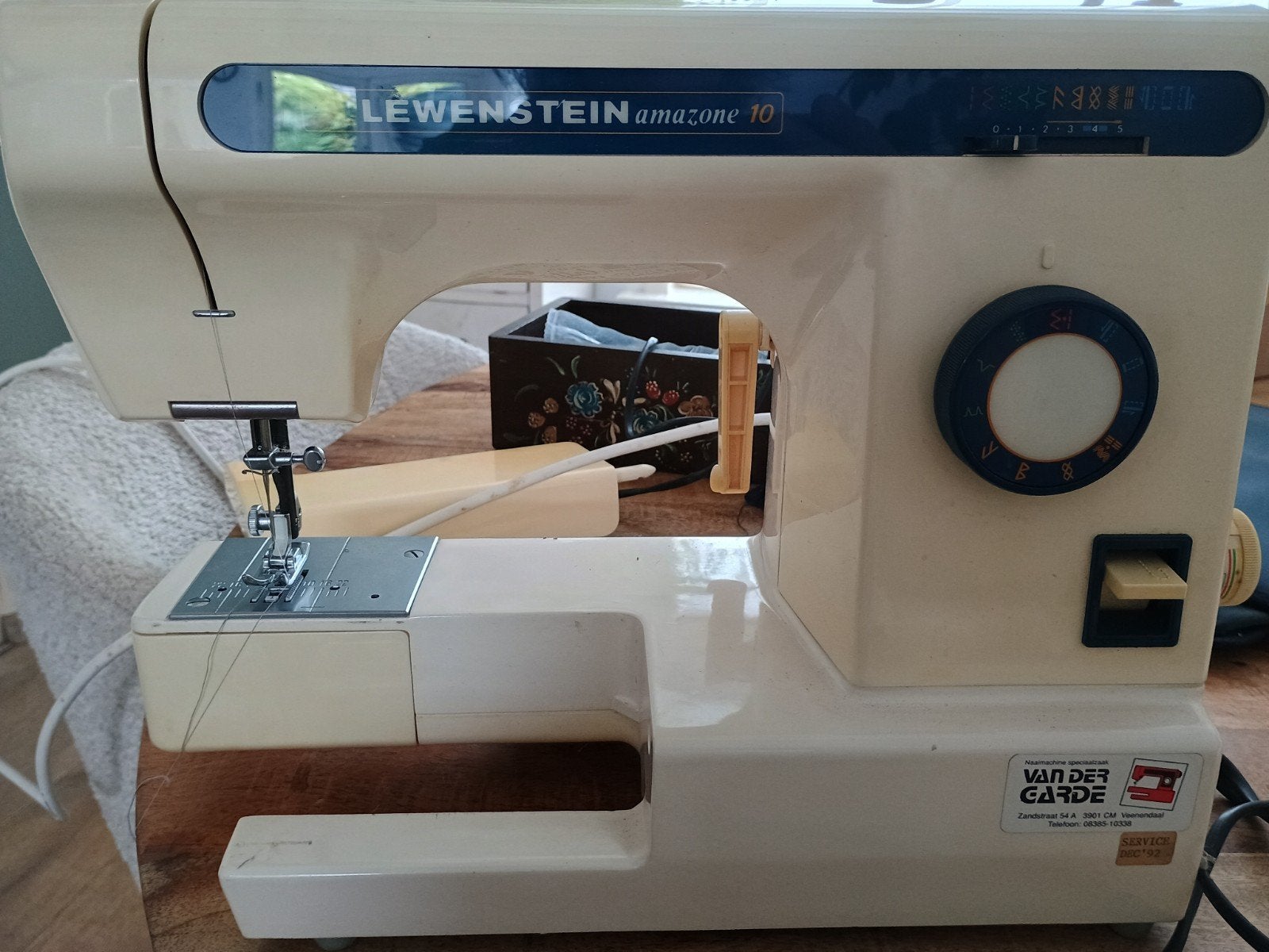 Lewenstein Amazone 10 Naaimachine, Hobby en Vrije tijd, Naaimachines en Toebehoren, Gebruikt, Naaimachine, Lewenstein, Ophalen of Verzenden