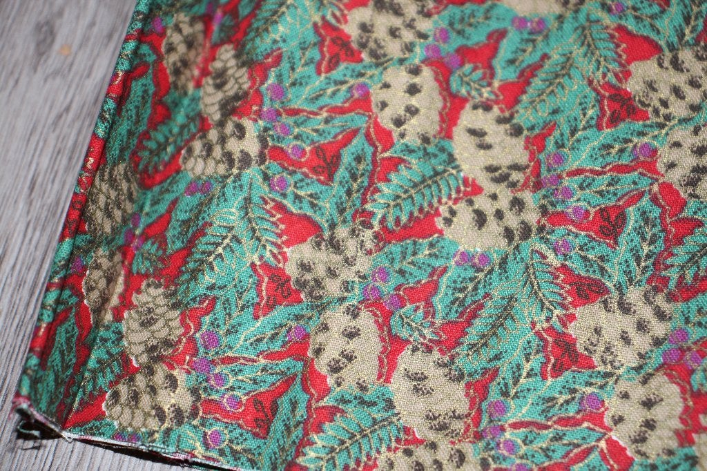 Quilt lap 100% katoen stof - rood / groen dennenappels #3536, Nieuw, Ophalen of Verzenden, 30 tot 120 cm, Katoen