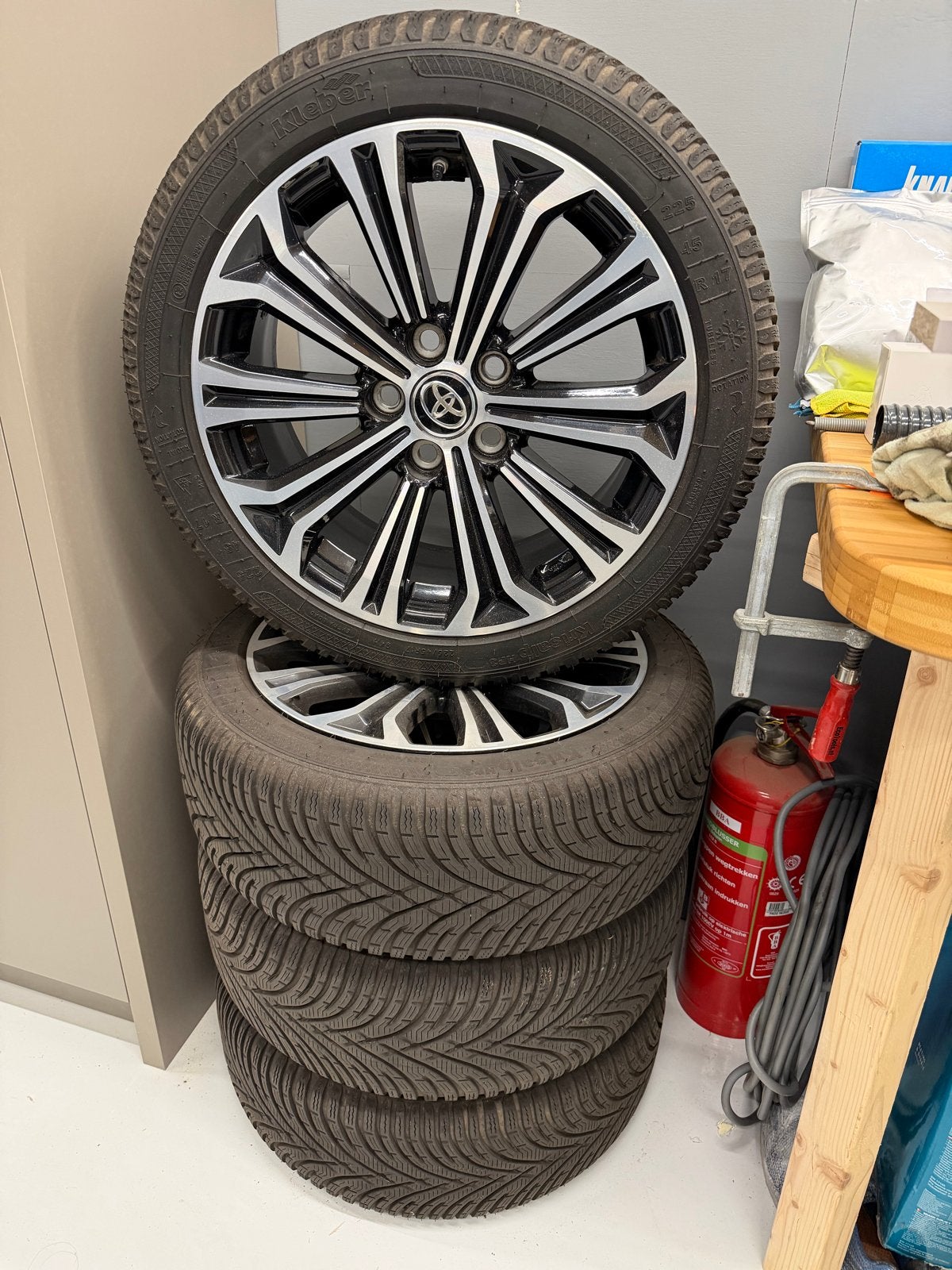 Winterbandenset origineel Toyota velgen TPMS, Ophalen, Banden en Velgen, 17 inch, Winterbanden