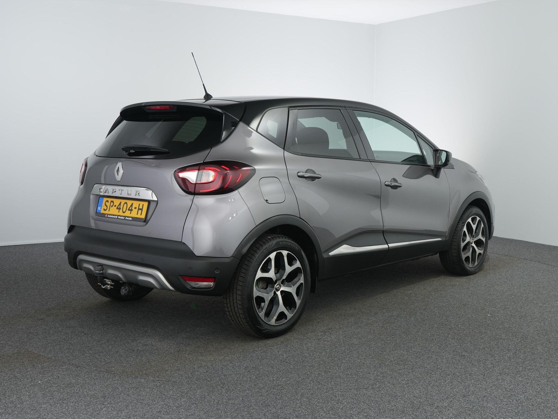 Renault Captur 0.9 TCe Intens | Camera | Navi | Trekhaak | S, Voorwielaandrijving, 898 cc, Stof, Gebruikt