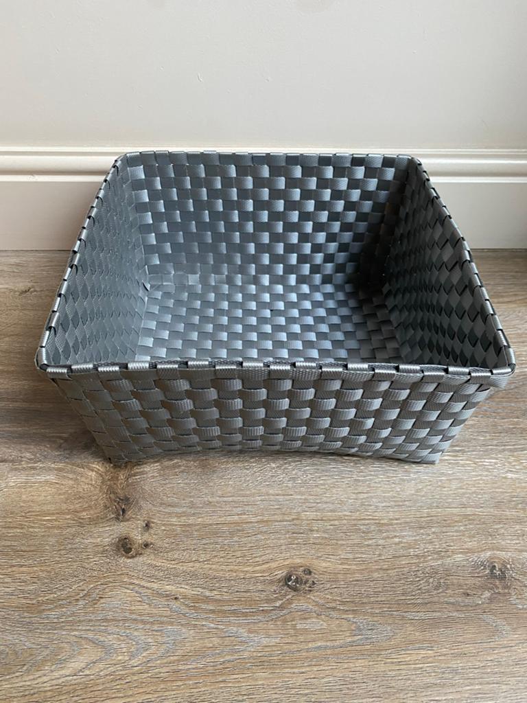 Grijze mand 29 x 29 cm, Ophalen, Kunststof, Mand, Vierkant