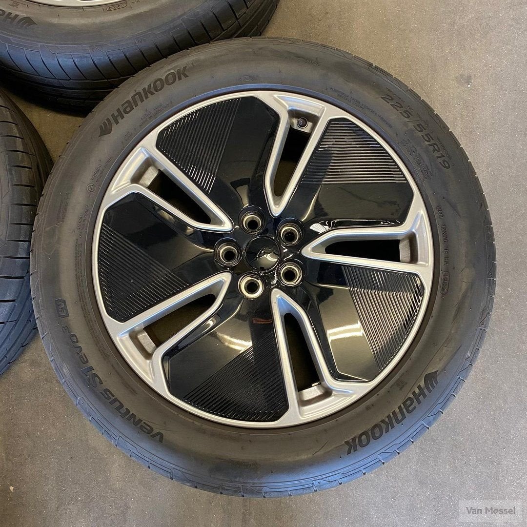 Ford Mustang Mach E Hankook Ventus S1 Evo 3 225/55/R19 103Y, 19 inch, Gebruikt, -, -