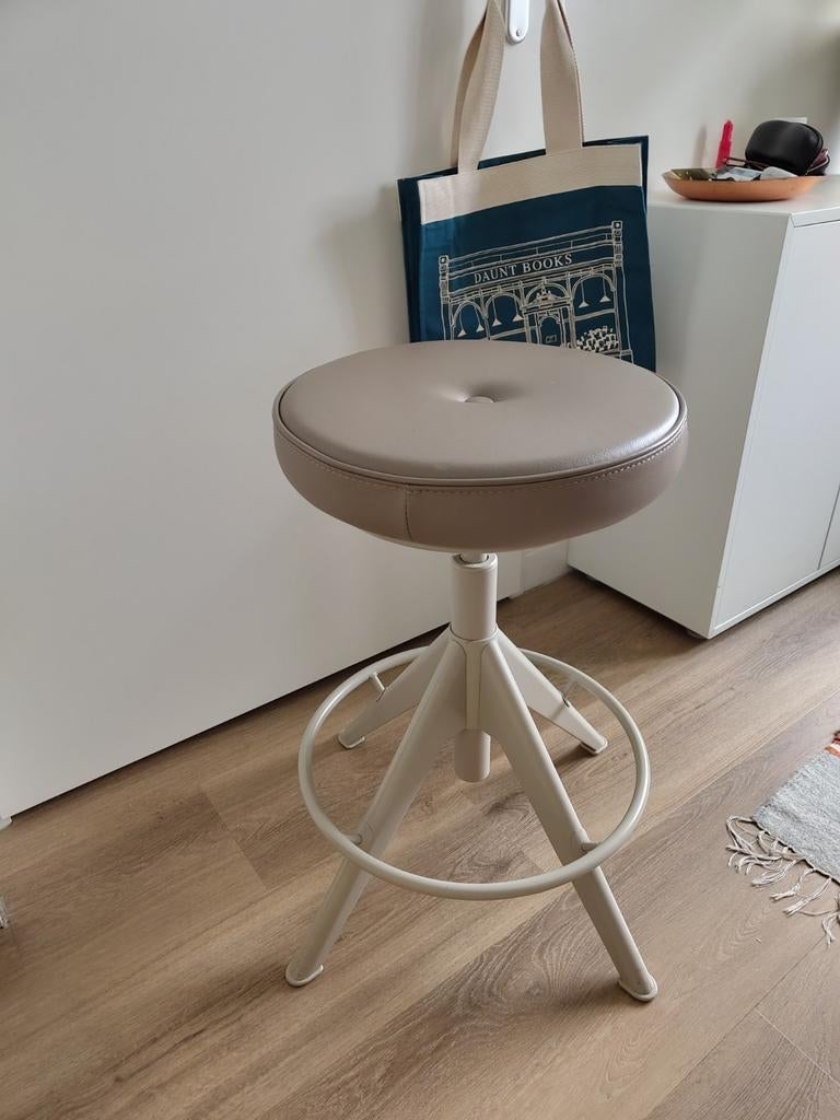 IKEA Trollberget - verstelbare kruk, Ophalen, Zo goed als nieuw