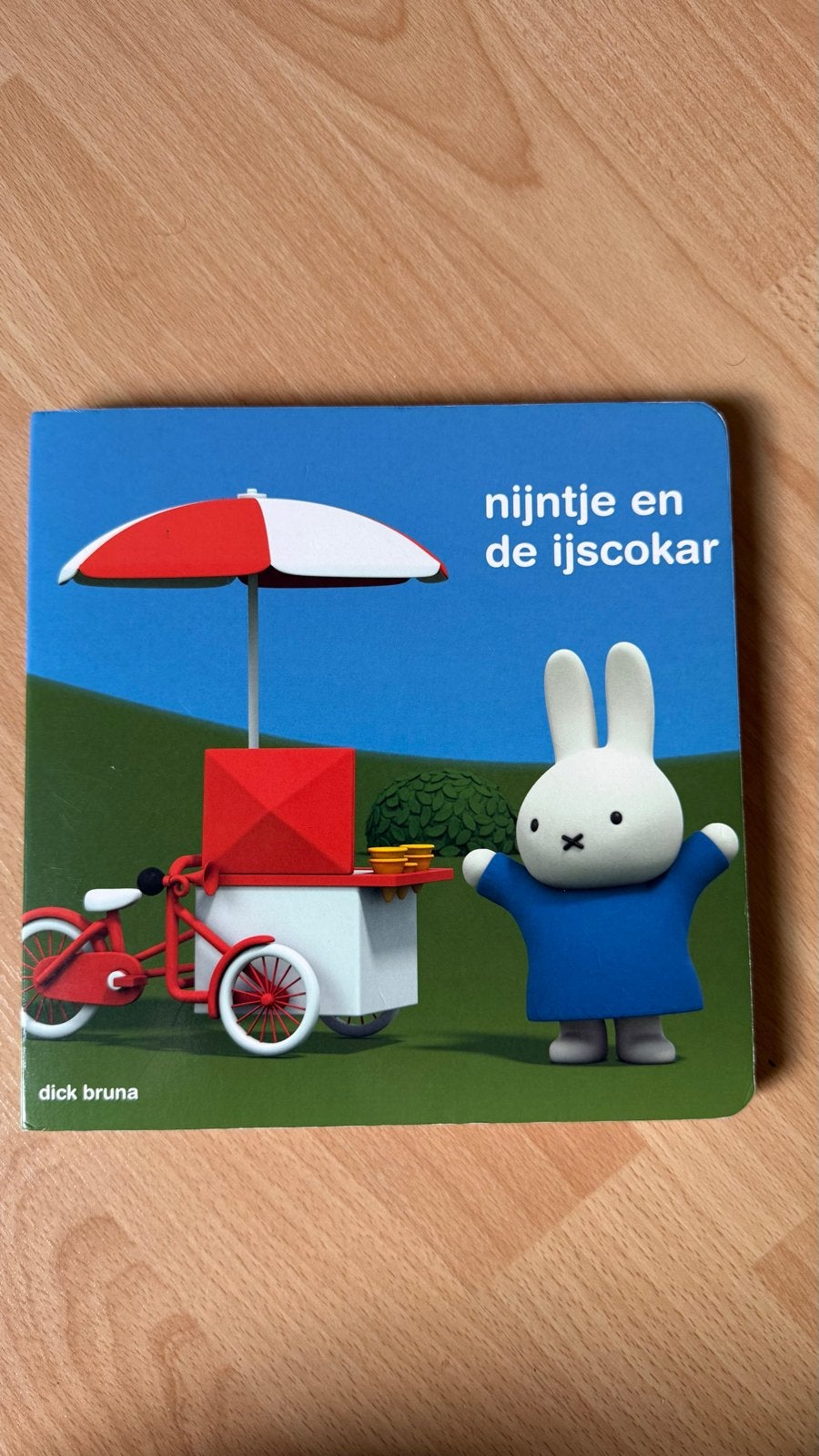 Nijntje en de ijscokar - Dick Bruna - Hardcover, Gelezen, Fictie algemeen, Jongen of Meisje, Ophalen of Verzenden