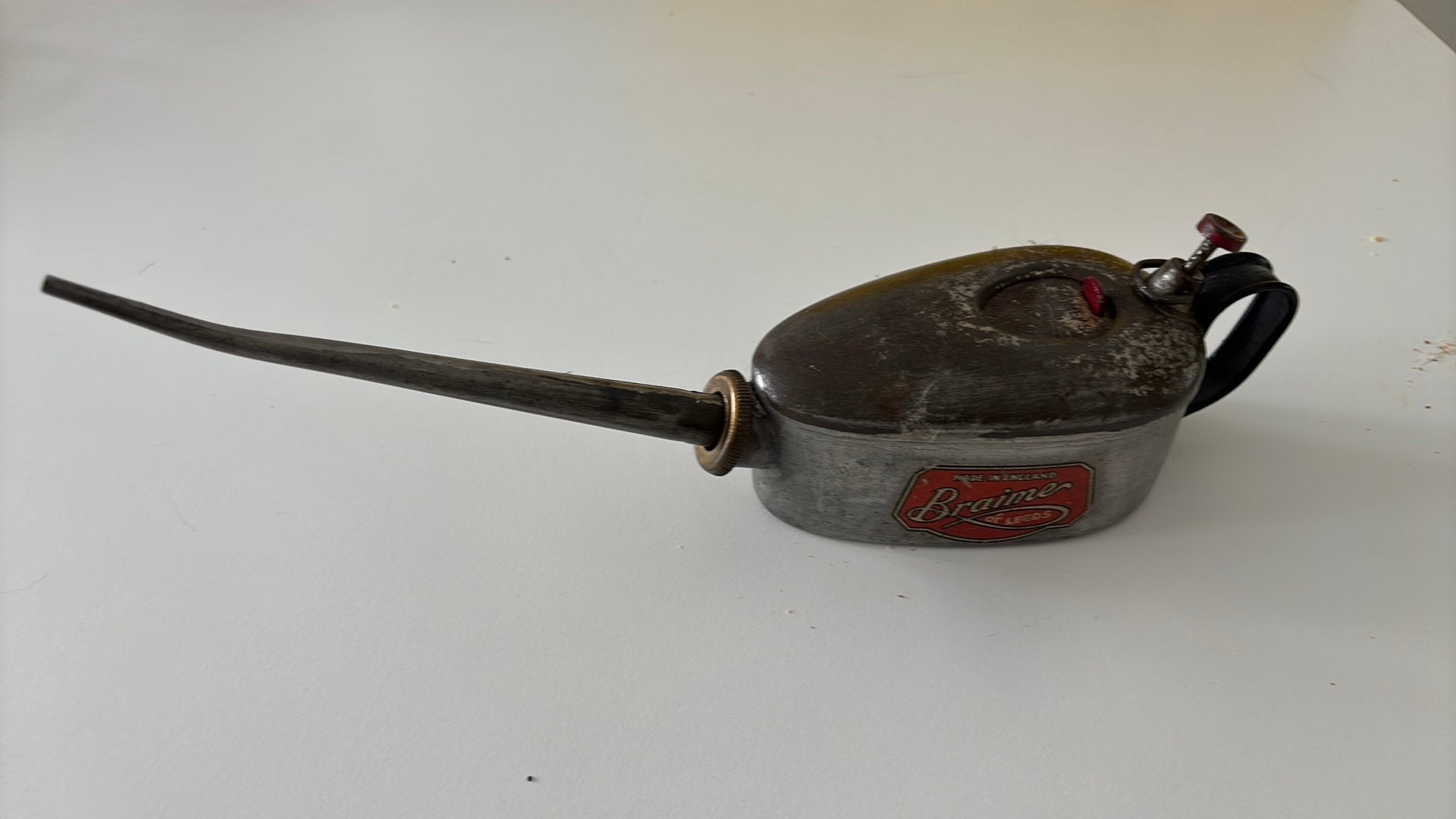 Oliespuit, Ophalen