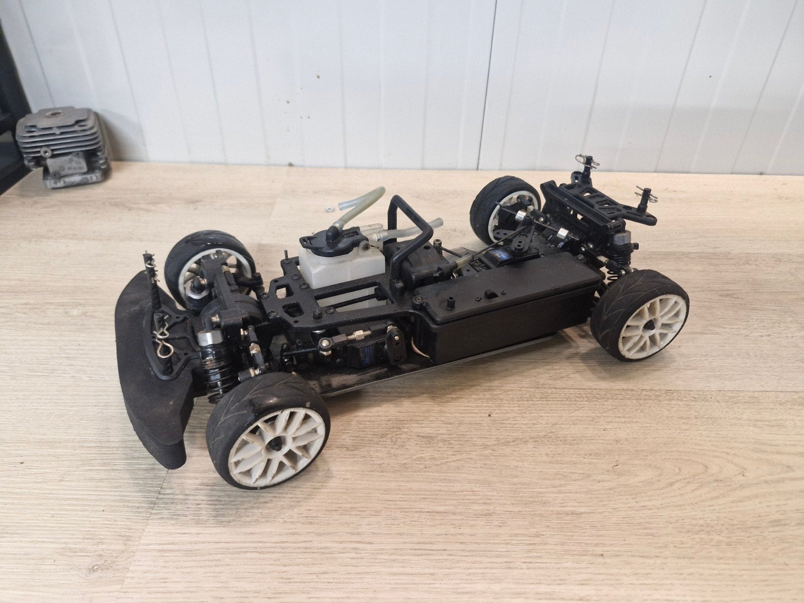 rc chassis 1/10, Ophalen of Verzenden