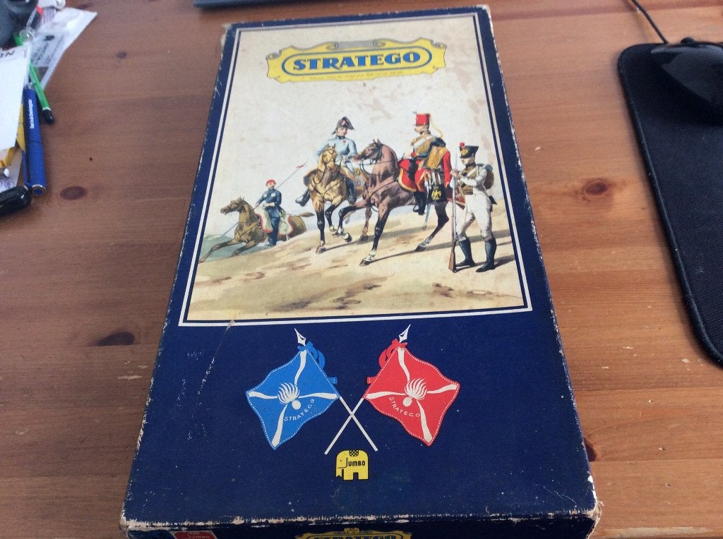 Vintage Stratego blauwe doos compleet met handleiding, Hobby en Vrije tijd, Gezelschapsspellen | Bordspellen, Een of twee spelers