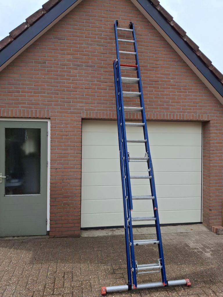 Aluminium Ladder, Doe-het-zelf en Verbouw, Ladders en Trappen, Ophalen, Zo goed als nieuw, 4 meter of meer
