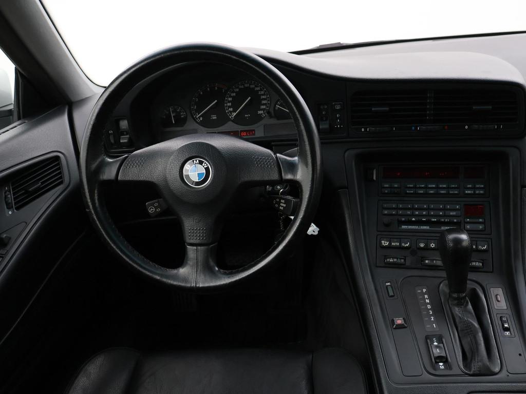 BMW 8-serie 850 Ci 5.0 V12 ORIGINEEL NEDERLANDS ORIG BOEKJES, Auto's, Automaat, Gebruikt, 12 cilinders, 4 stoelen
