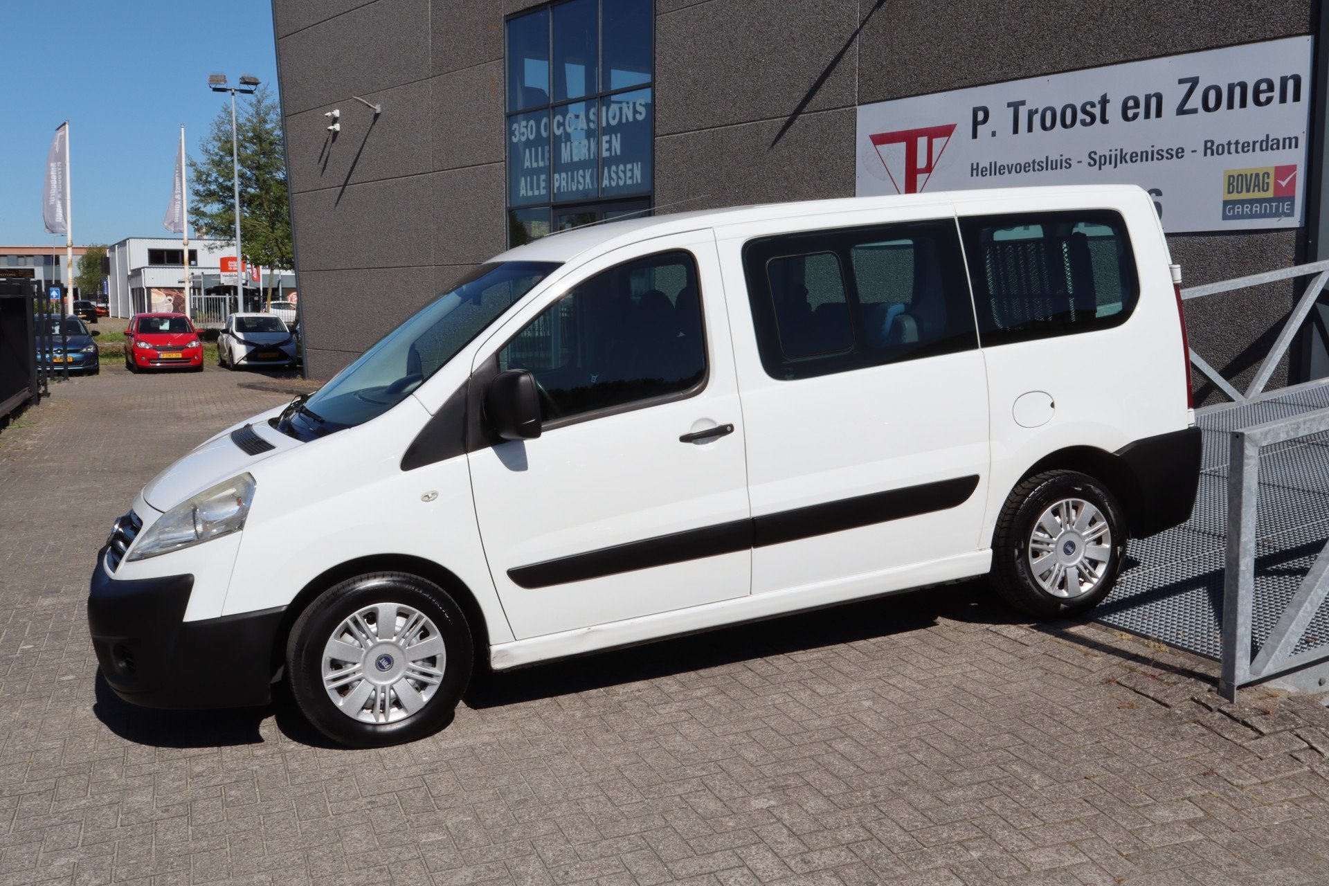 Fiat Scudo Combinato Rolstoelvervoer Centrale deurvergrendel, 12 maanden, Stof, Gebruikt, 8 stoelen