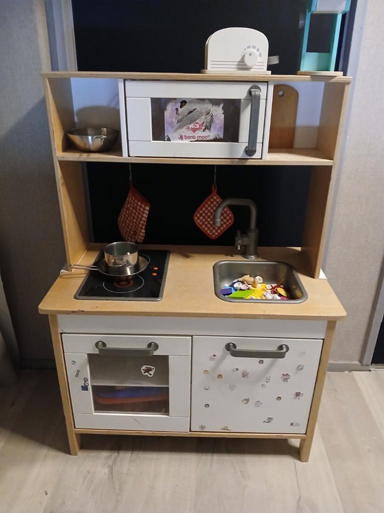 Ikea keukentje met accessoires, Ophalen