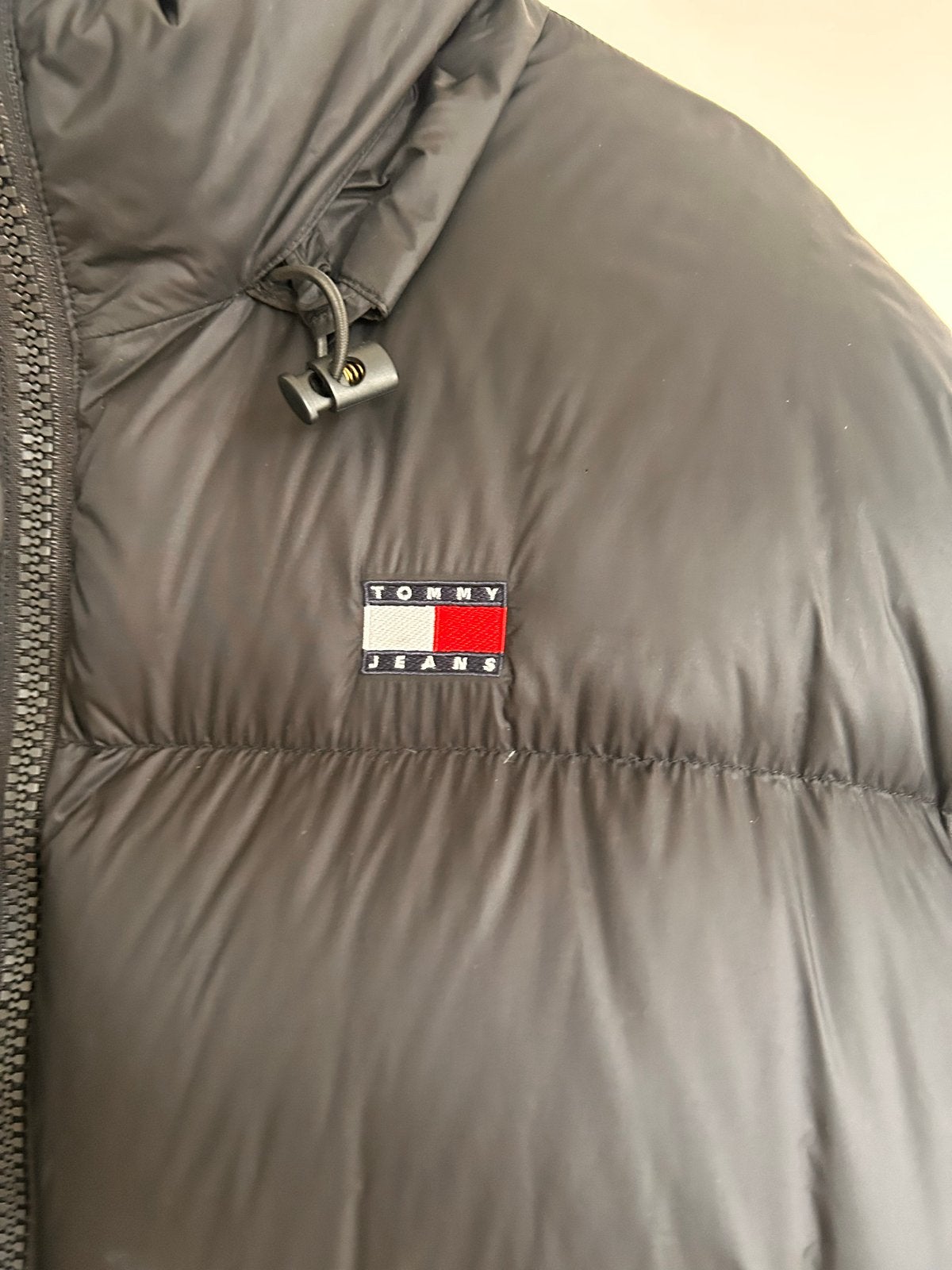Tommy Jeans Puffer Jacket Zwart - Maat XL, Ophalen of Verzenden, Gedragen, Maat 52/54 (L), Zwart