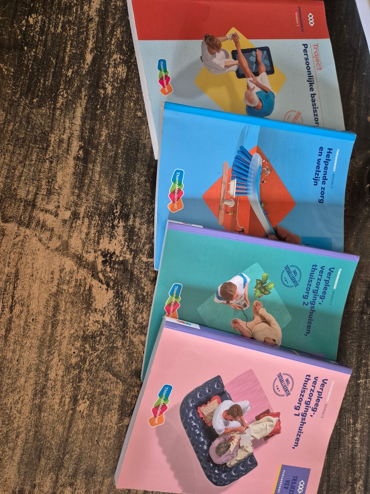 MBO Zorg & Welzijn boeken (4 stuks), Boeken, Ophalen of Verzenden, Gamma, Zo goed als nieuw, MBO