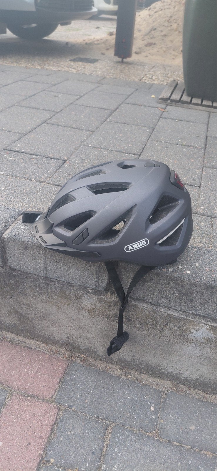 ABUS Urban-I 3.0 Fietshelm - Maat L (56-61cm), Ophalen of Verzenden, Zo goed als nieuw, Heer of Dame, L