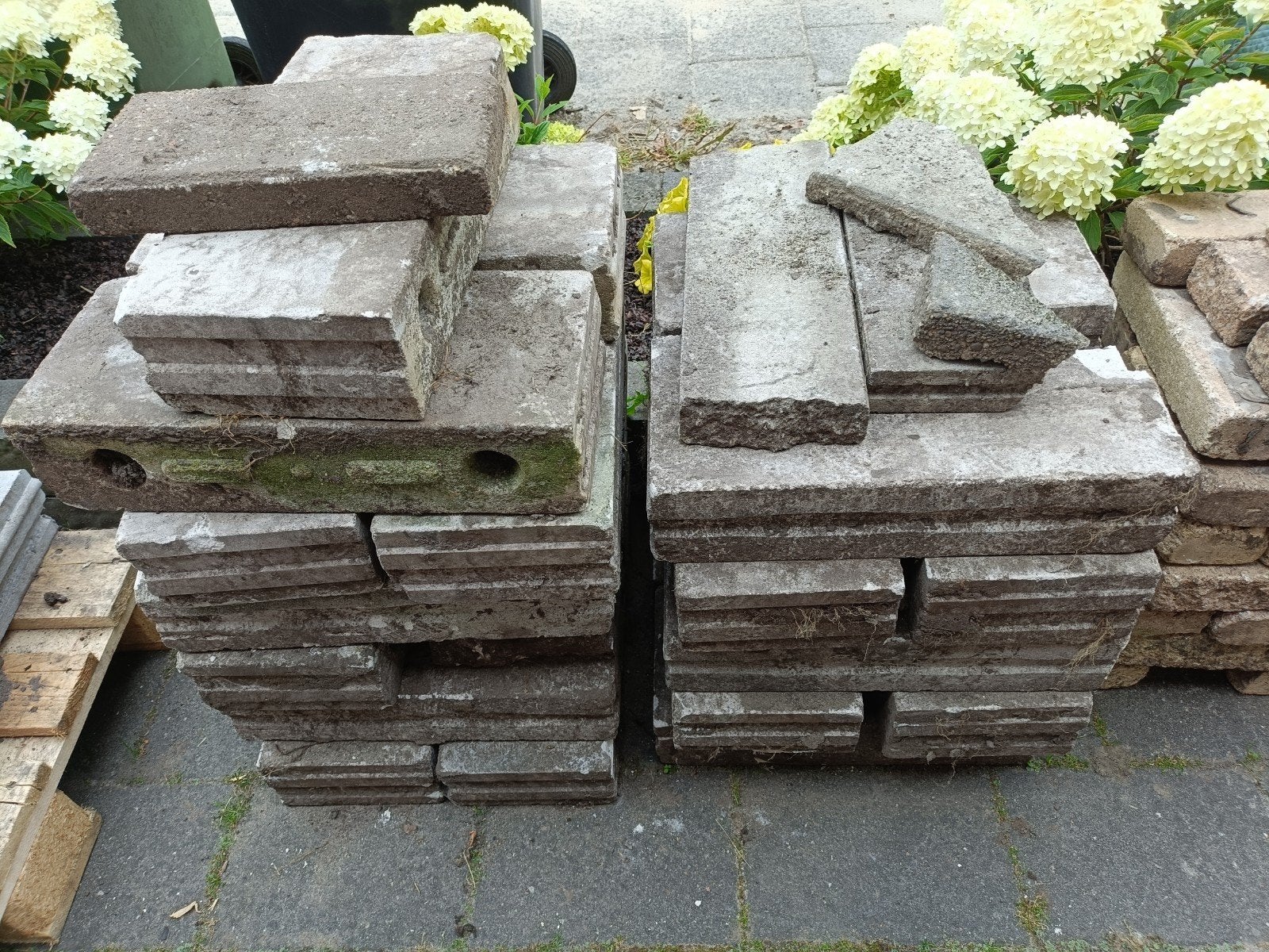 Stapelblokken fundering kalksteen kalkzandsteen, Tuin en Terras, Tegels en Klinkers, Ophalen, Gebruikt, Overige typen, 5 tot 10 m²