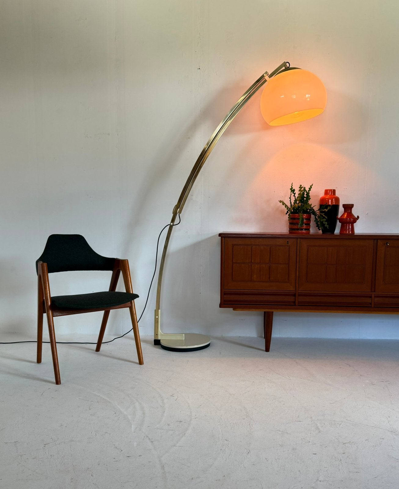 Vintage XL verstelbare booglamp, Geoffredo Reggiani ‘70, Geoffredo Reggiani, Zo goed als nieuw, Geoffredo Reggiani, Vintage retro buisframe design retro buisframe design rotan