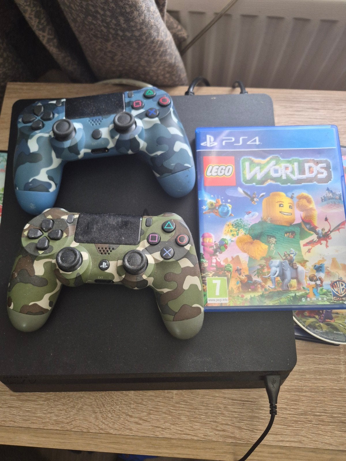 PlayStation 4 met 2 controllers en game, Ophalen of Verzenden, Gebruikt, Met 2 controllers, Met games