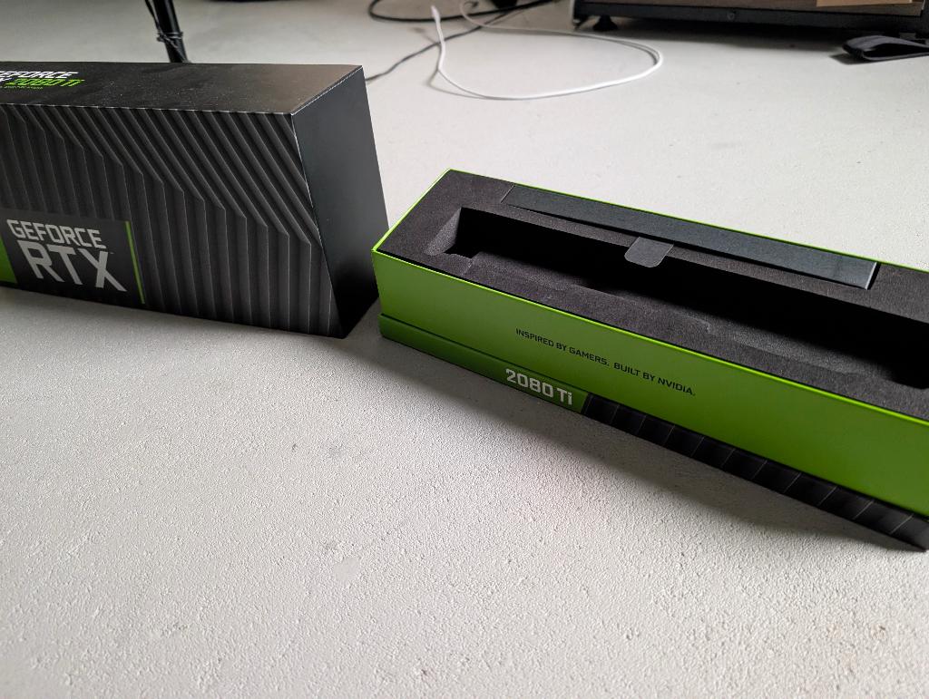 NVIDIA RTX 2080ti Box only, Computers en Software, Videokaarten, GDDR6, PCI-Express 4, Ophalen of Verzenden, Zo goed als nieuw