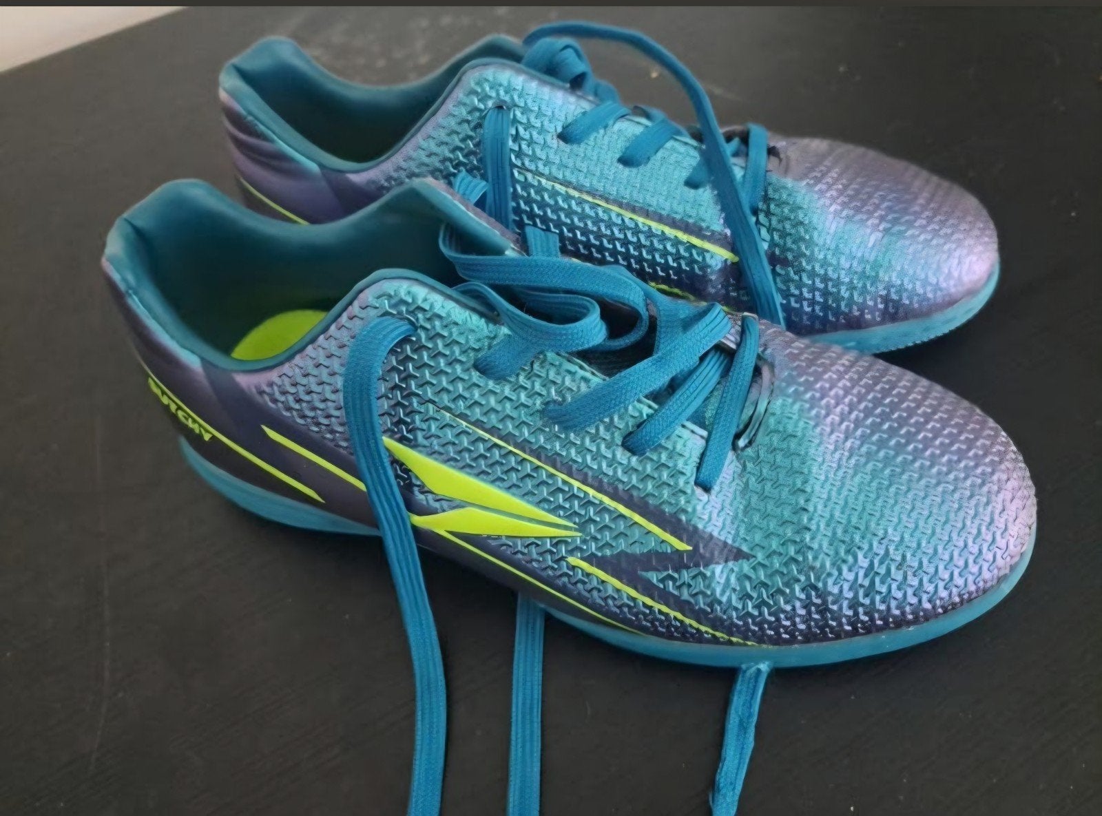 DUTCHY zaalvoetbalschoenen maat 36, Ophalen of Verzenden, Zo goed als nieuw, Schoenen