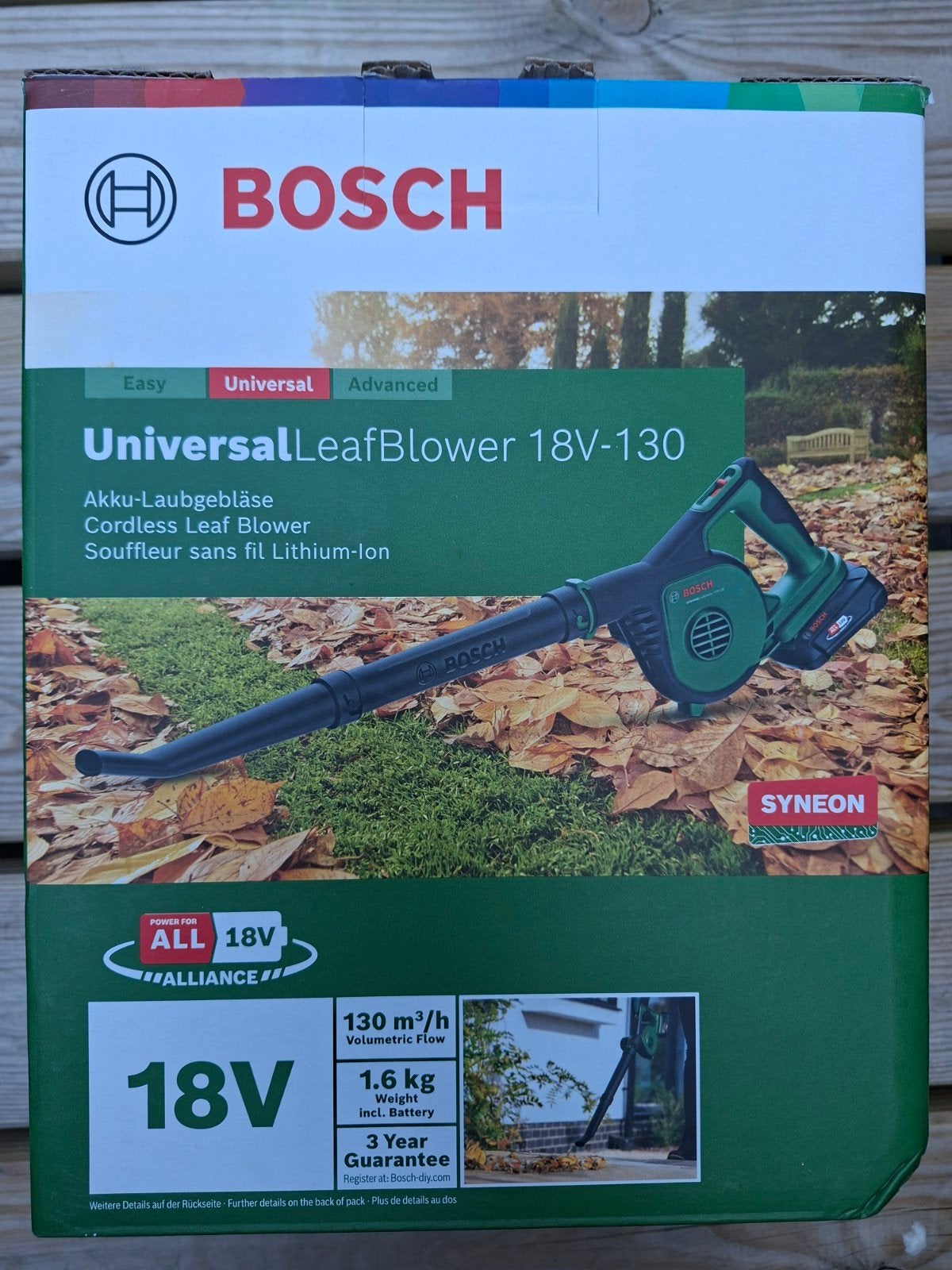 Bosch Universal Leafblower 18v-130. Bladblazer inc. Accu., Ophalen of Verzenden, Zo goed als nieuw, Bosch, Accu