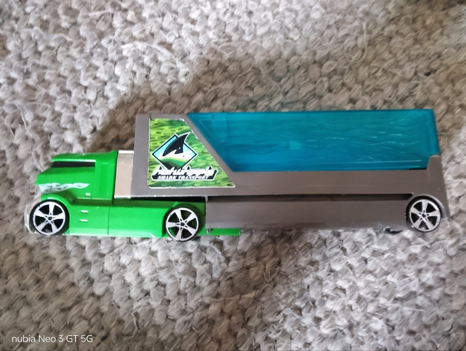 Hot Wheels Shark Transport Truck - Groen, Kinderen en Baby's, Ophalen of Verzenden, Gebruikt