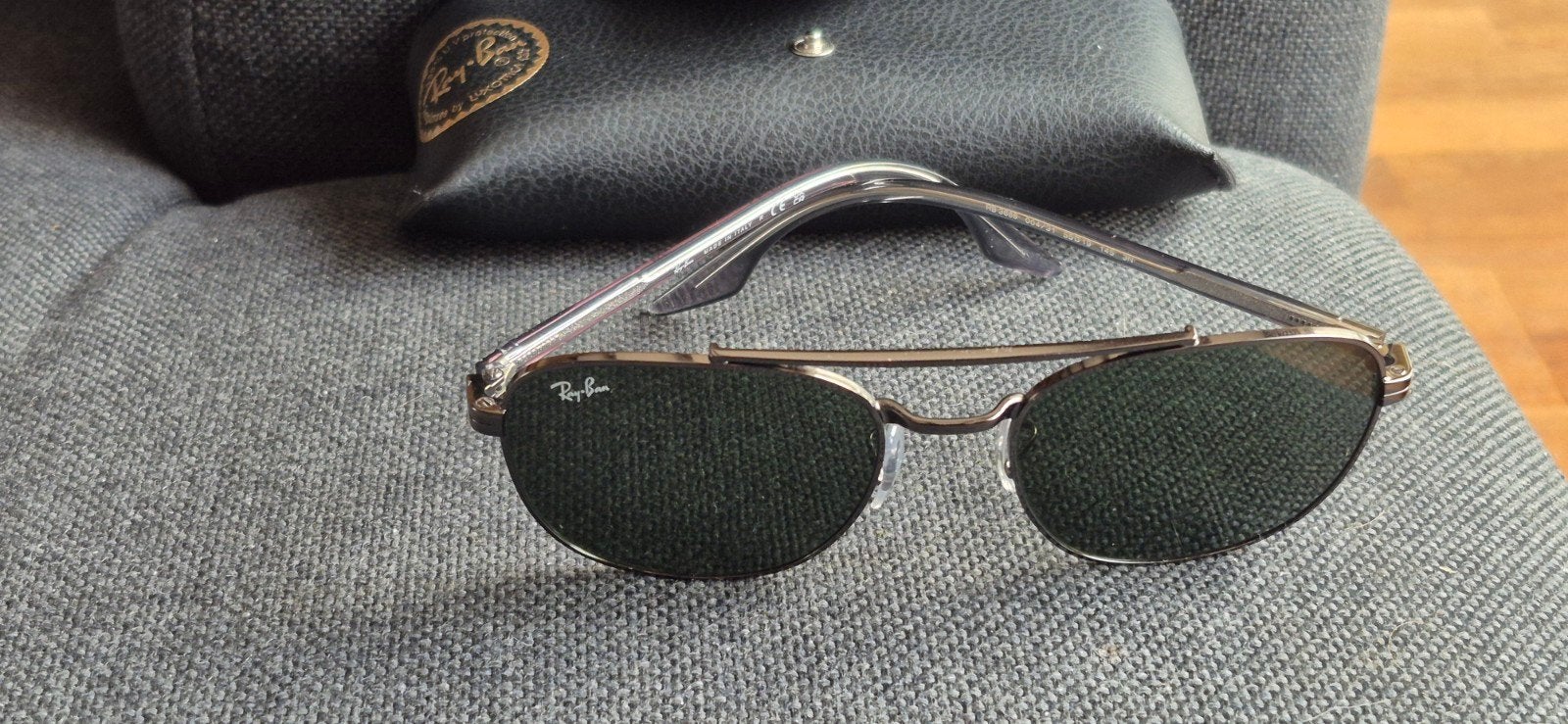 Ray-Ban zonnebril met koker, Ophalen of Verzenden, Nieuw, Overige merken