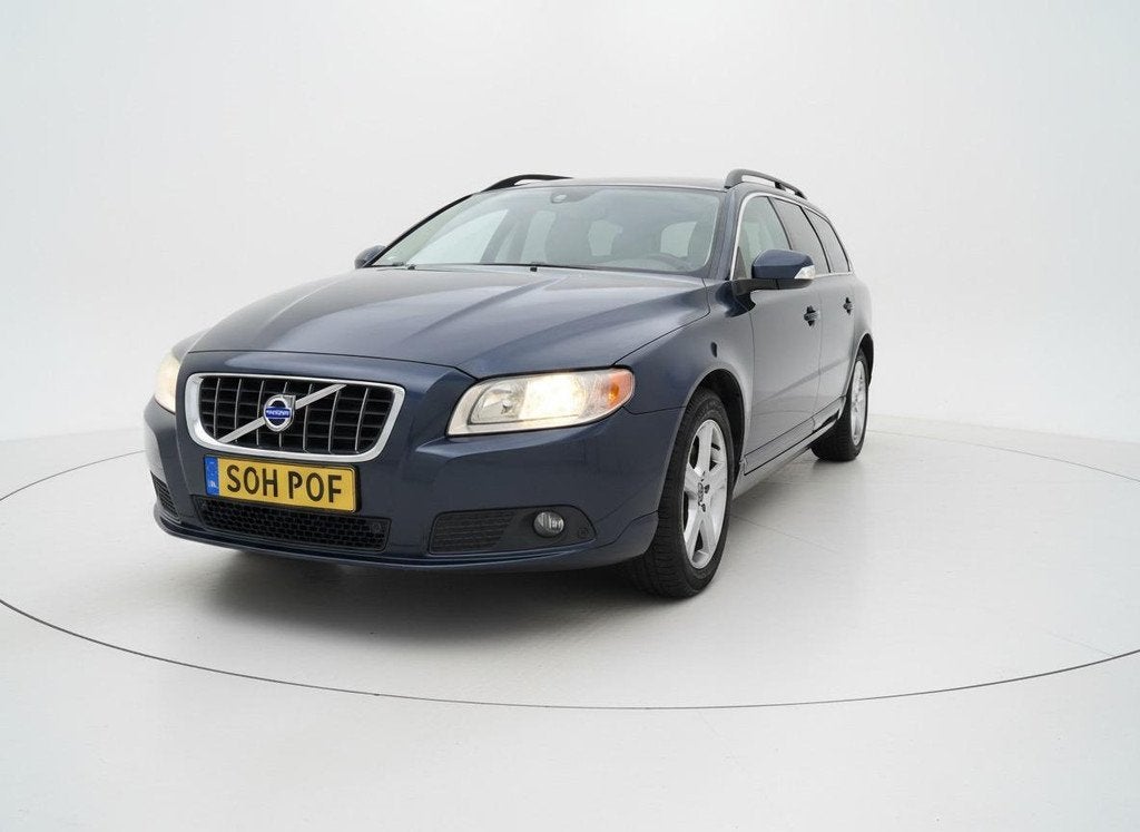 Volvo V70 2.5T Kinetic STOELVERWARMING - TREKHAAK - PDC, Stof, Blauw, 2521 cc, 93 €/maand