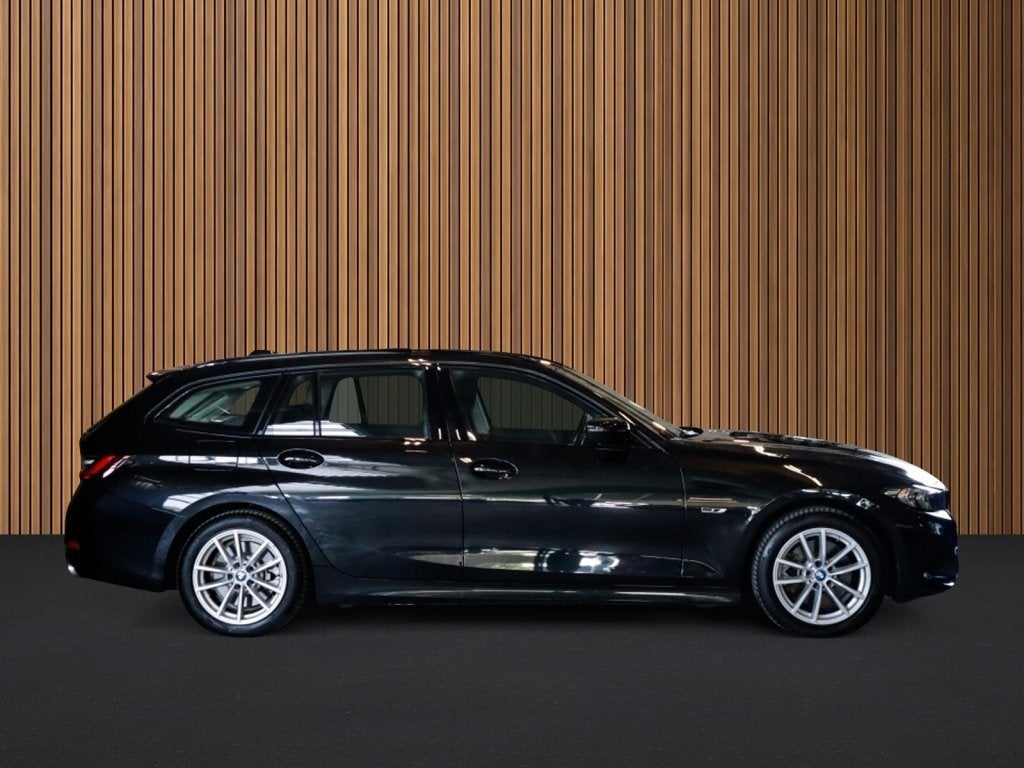 Bmw 3-serie Touring 320e 1e-Eig. & Dealer-Onderh BOVAG-Garan, Auto's, 1800 kg, Gebruikt, Euro 6, 4 cilinders